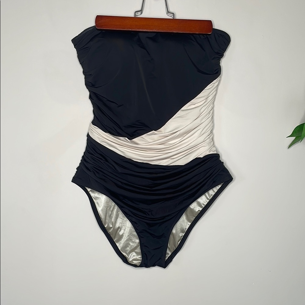Victorias Secret Chic Black and Cream One-Piece Swimsuit